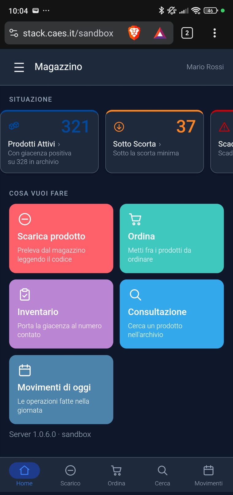 La schermata iniziale della webapp di Stack sullo smartphone: prodotti attivi, sotto scorta, scaduti e in scadenza